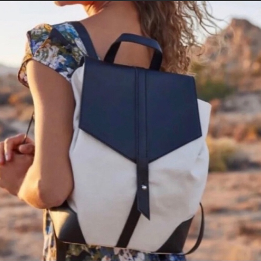 Deux Lux Demi backpack New